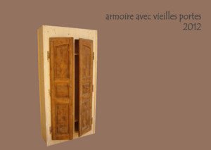 Armoire avec vieilles portes © Liedewy Heetvelt